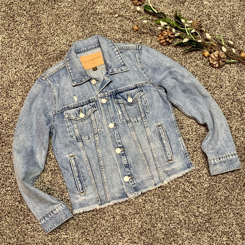 Lucky brand the tomboy tucker Distress Ripped denim Jean jacket cropped Size XS